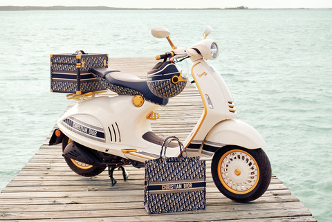 vespa-946-christian-dior-2.jpg