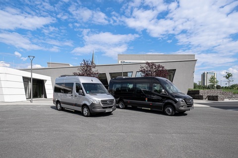 Neue Mercedes-Benz Minibusse auf Sprinter-Basis jetzt erstmals im Van-Vertrieb.