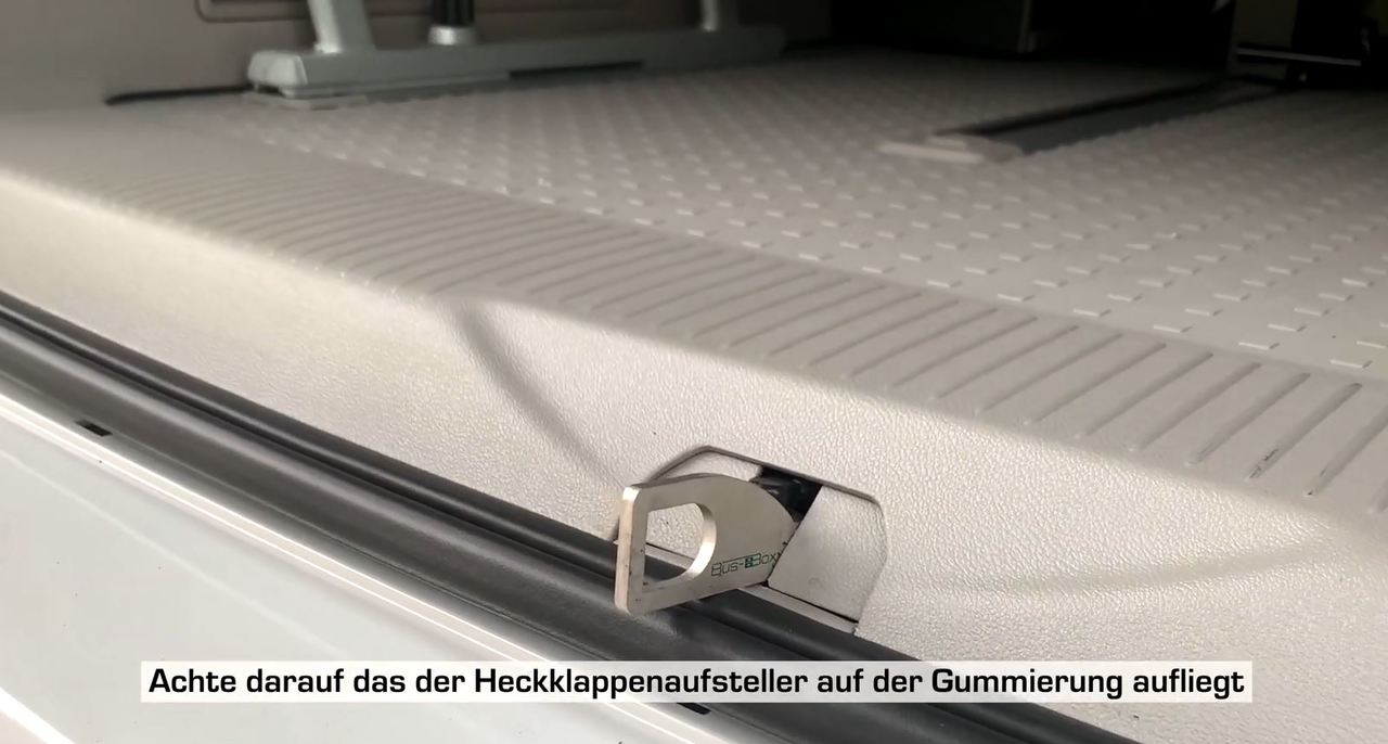 BUS-BOXX ○ Heckklappen-Aufsteller aus Edelstahl für den VW T5/T6/T6.1