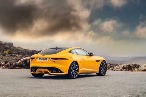 Jaguar F-TYPE R Cabrio siegt bei den Sport Auto Awards 2020