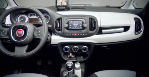 Fiat 500L interior.png
