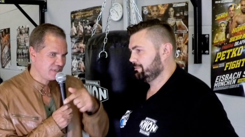 Dave is on the road – Zu Besuch bei Petkos Fight Night. Im Interview: Aleksander Petkovic...