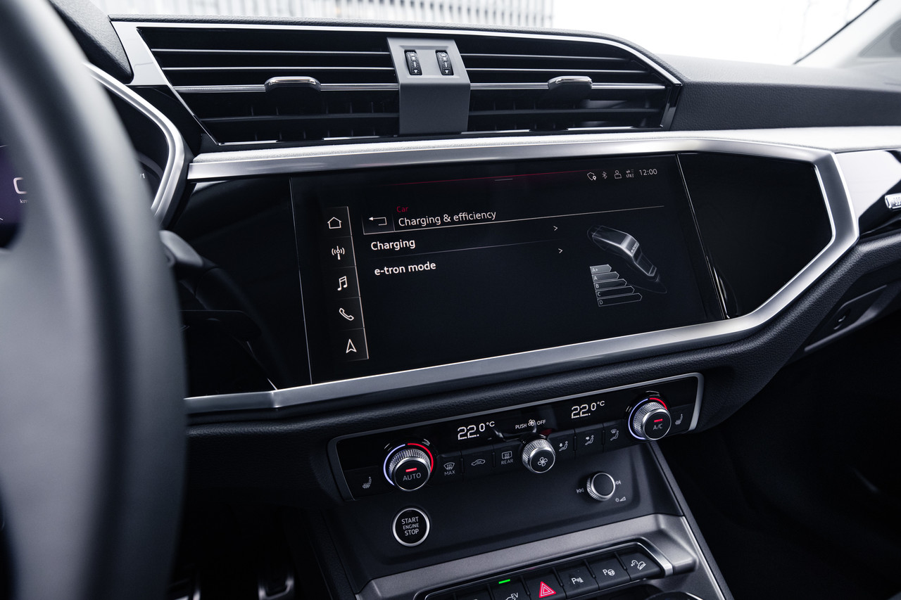 E-Mobility News:  Hohe Effizienz und großer Fahrspaß: Der Audi Q3 als Plug-in-Hybrid .