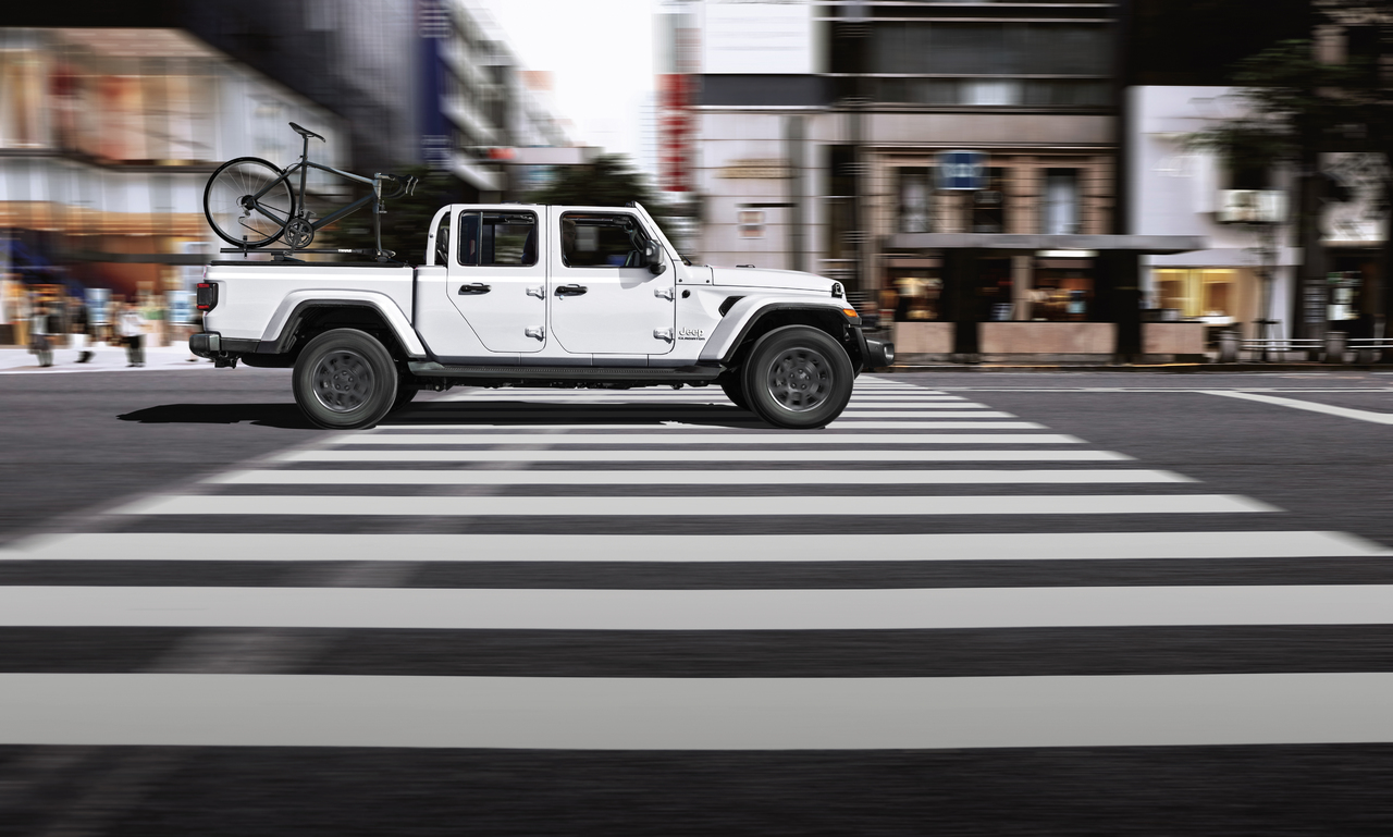 Den neue Gladiator, Pickup mit legendären Jeep® 4x4-Fähigkeiten zu bestellen...
