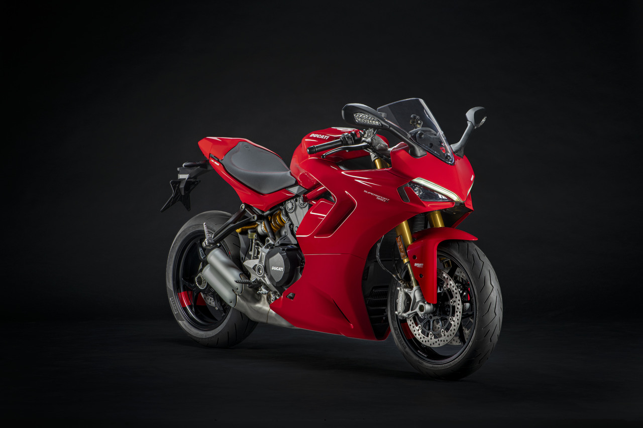 Produktionsstart der neuen SuperSport 950 in Borgo Panigale.