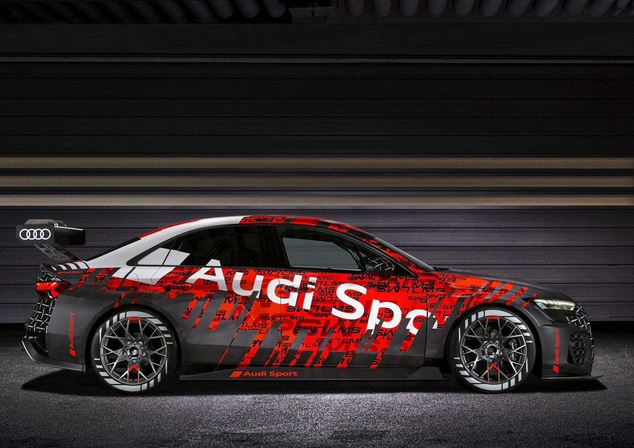 Weltpremiere des neuen Audi RS3 LMS.