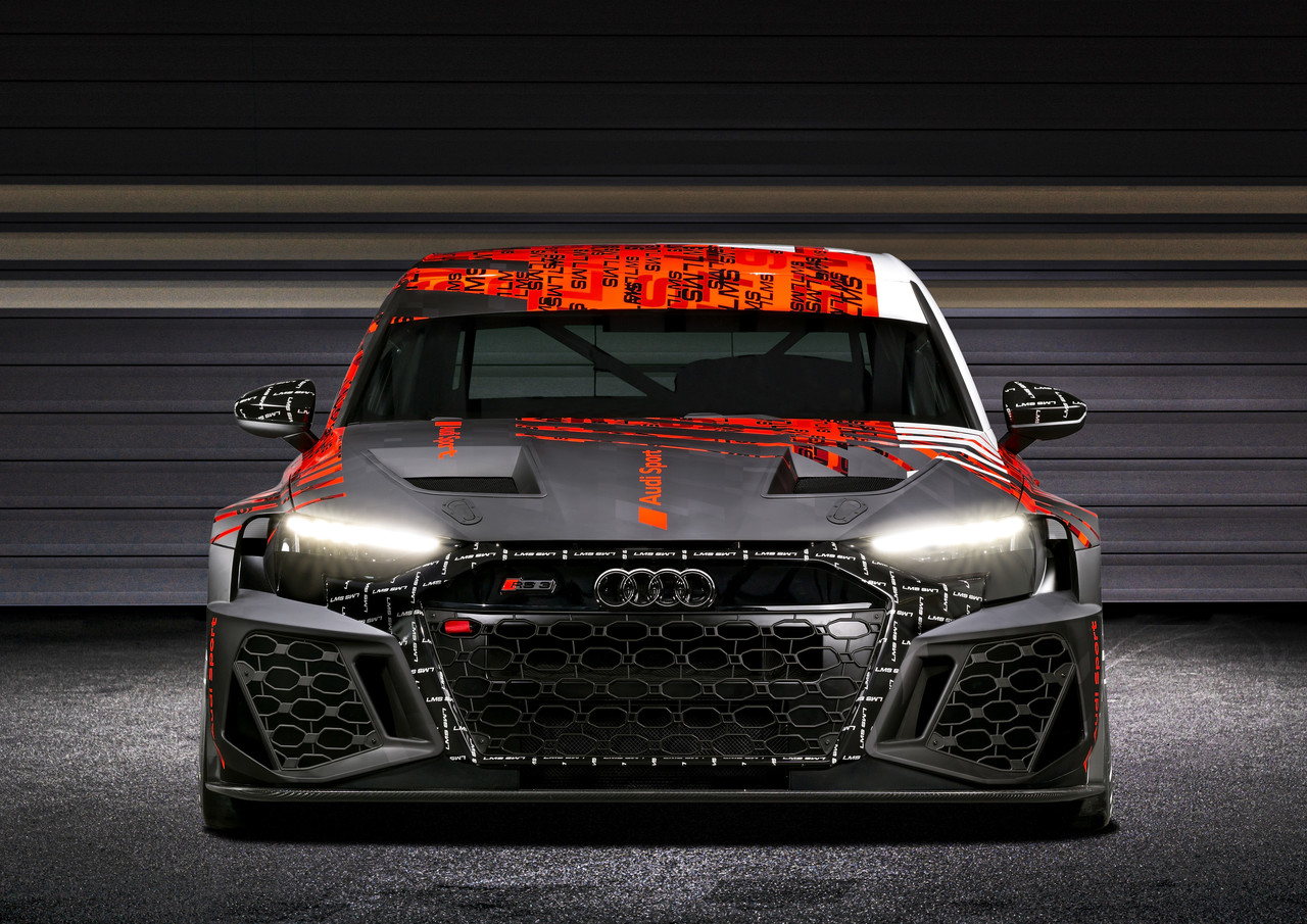 Weltpremiere des neuen Audi RS3 LMS.