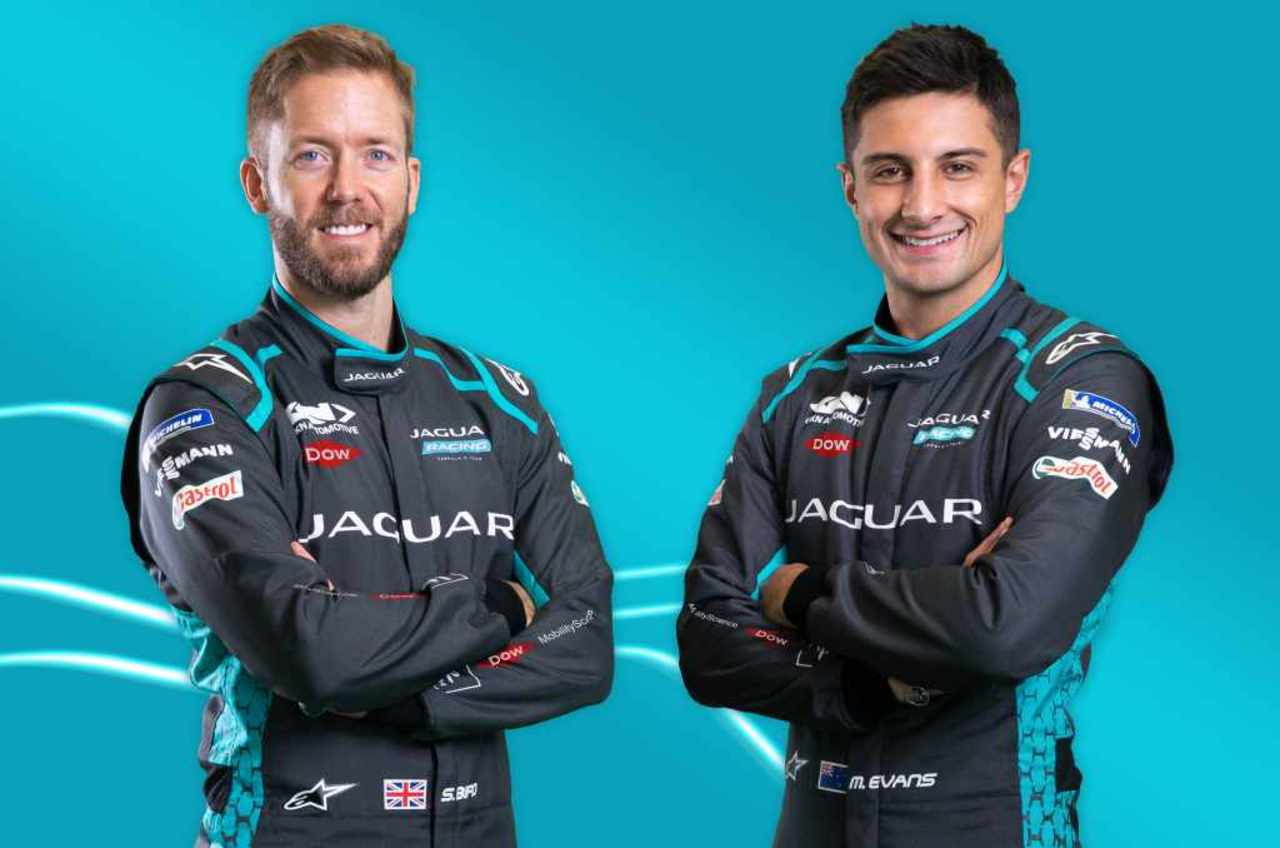 JAGUAR RACING BEREIT FÜR DIE SIEBTE SAISON DER FORMEL E UNTER DEM LICHT IN SAUDI ARABIEN.