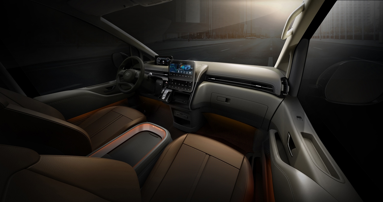 Hyundai zeigt weitere Details der VAN-Baureihe STARIA