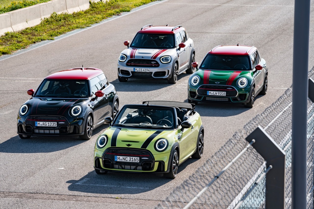 Performance liegt in der Familie: Die MINI John Cooper Works Modelle.