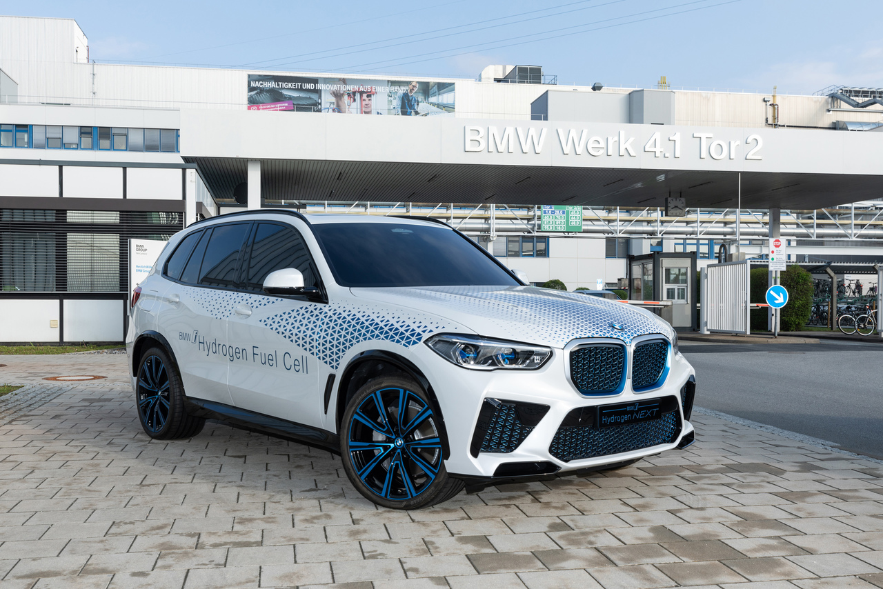BMW: Innovationstreiber der Wasserstoff-Technologie für eine nachhaltige, CO2-freie Mobilität von morgen...