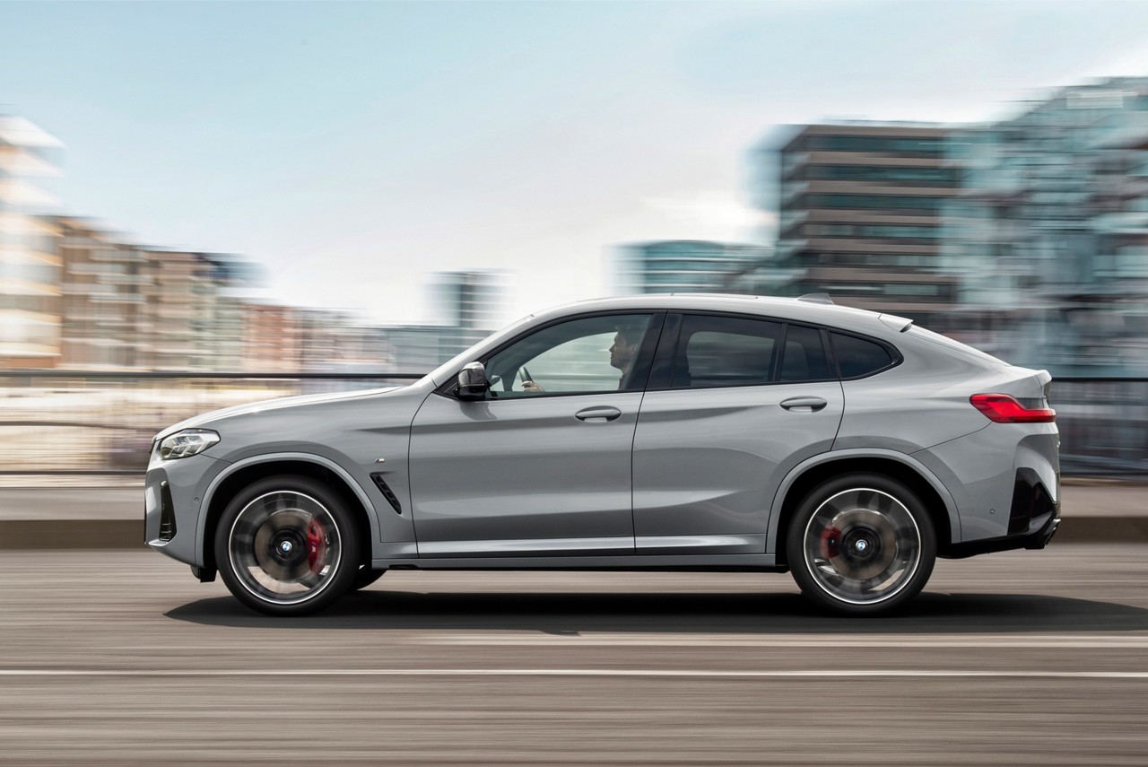 Der neue BMW X3 und der neue BMW X4.