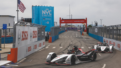 ABB Formel E New York Porsche 2021.jpg