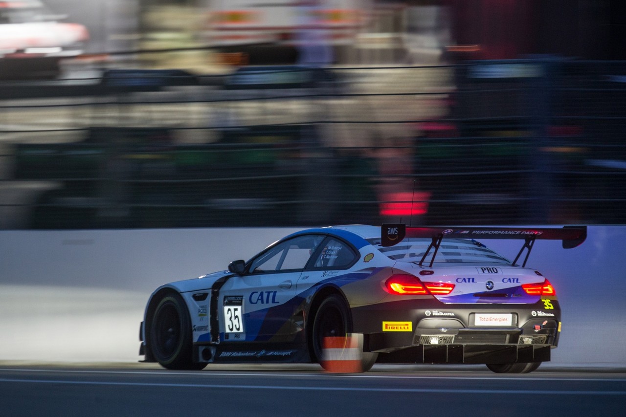 24StundenRennen SpaFrancorchamps Walkenhorst Motorsport startet von den Plätzen fünf und 14