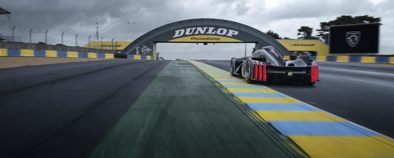 Vom PEUGEOT 905 zum PEUGEOT 9X8: 30 Jahre herausragende Innovation und Leistung.