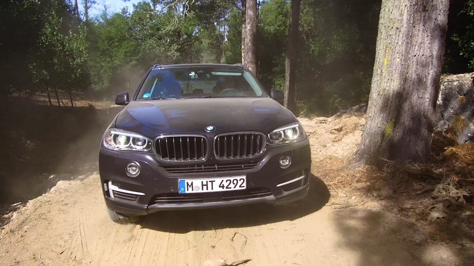 Der neue BMW X3 – Fahraufnahmen zur...