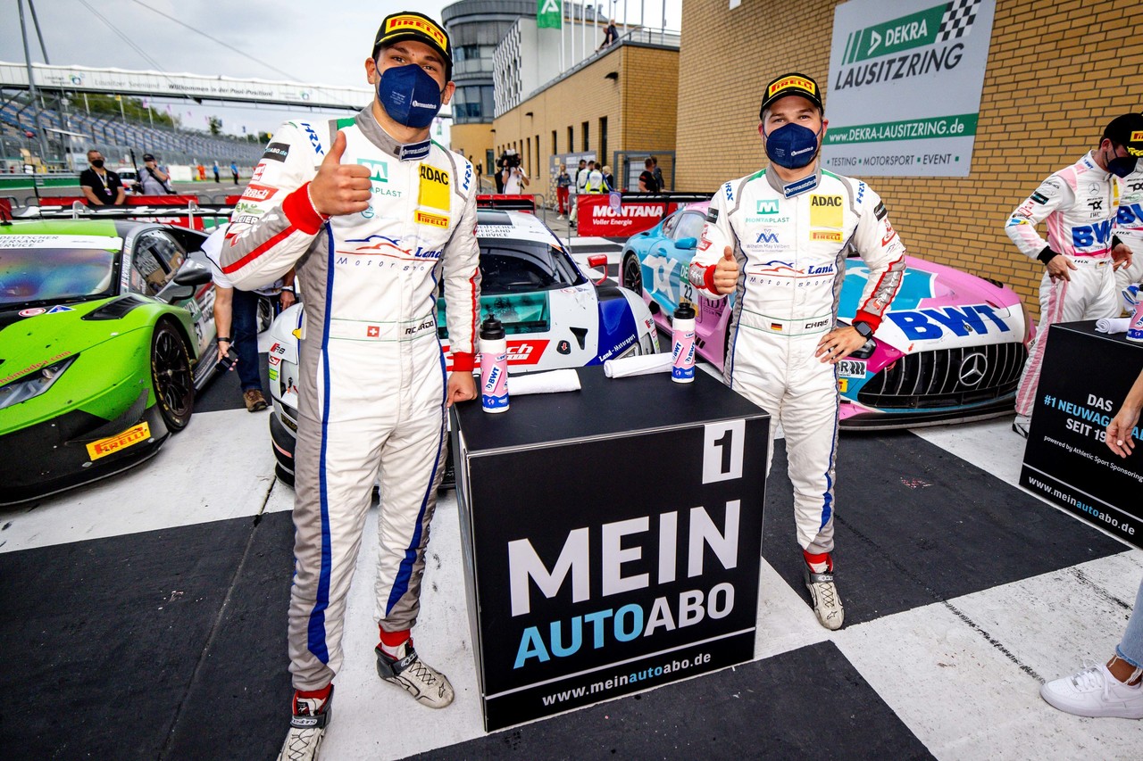 ADAC GT MAsters: Audi-Kundenteam übernimmt mit Sieg die Tabellenführung.