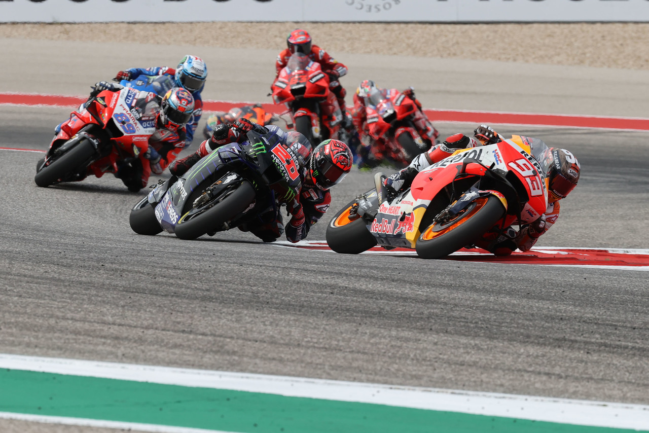 Der Spanier Márquez brilliert bei seinem Sieg in Amerika und holt sich seinen siebten MotoGP-Sieg auf der Strecke in Austin.