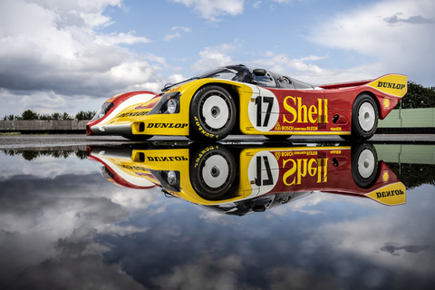 Porsche 962 C Oldtimer Racing.jpg