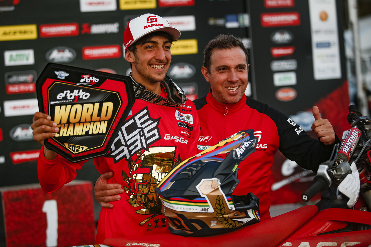 LAIA SANZ - ENDURO-WELTMEISTERIN 2021!