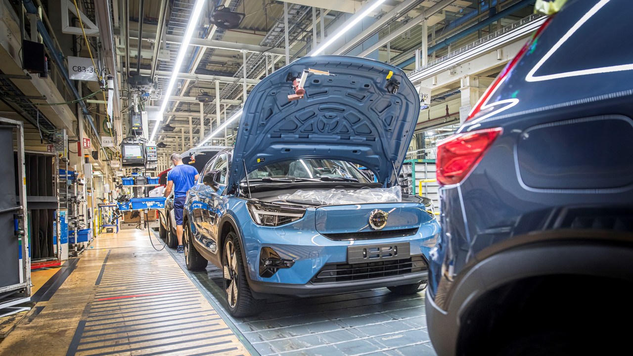 Produktion des neuen Volvo C40 Recharge Pure Electric in Gent gestartet.