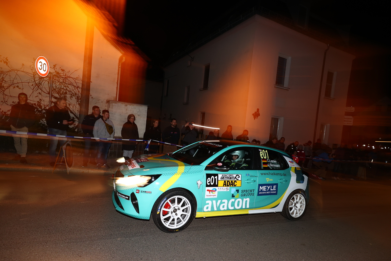 Schneller Stromer: Opel Corsa-e Rally mit elektrisierender Debütsaison.