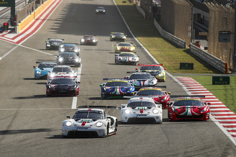 Porsche 911 GT3 Rennen GTE Bahrain WEC Finale 2021.jpg