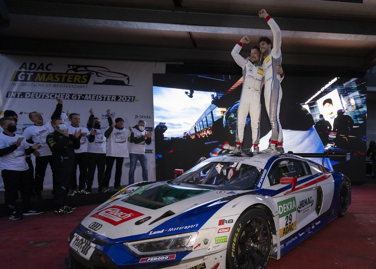 ADAC GT Masters: Ricardo Feller und Christopher Mies mit Audi Internationale Deutsche GT-Meister.
