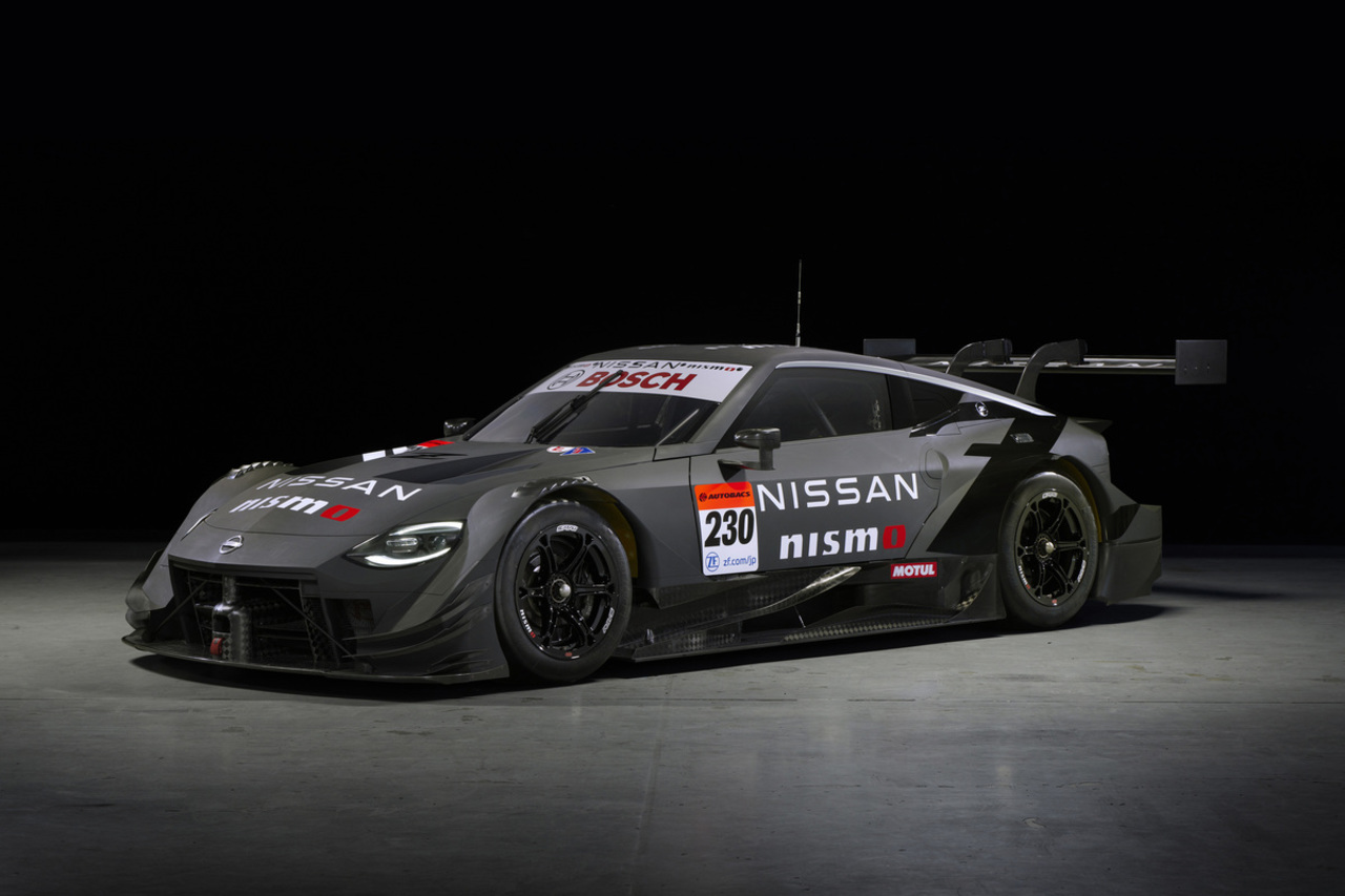 Nissan und NISMO enthüllen Nissan Z GT500-Rennwagen für die Super GT-Serie.