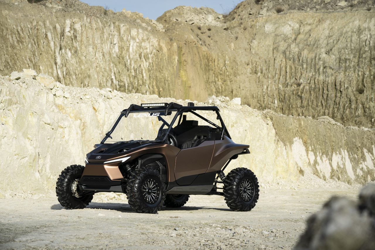 Wasserstoffbetrieben über Stock und Stein – Lexus stellt Konzept für Offroad-Buggy vor.