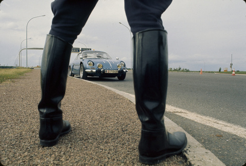 2022 - Historie - Alpine A110 Frankreichs Gendarmerie .jpg