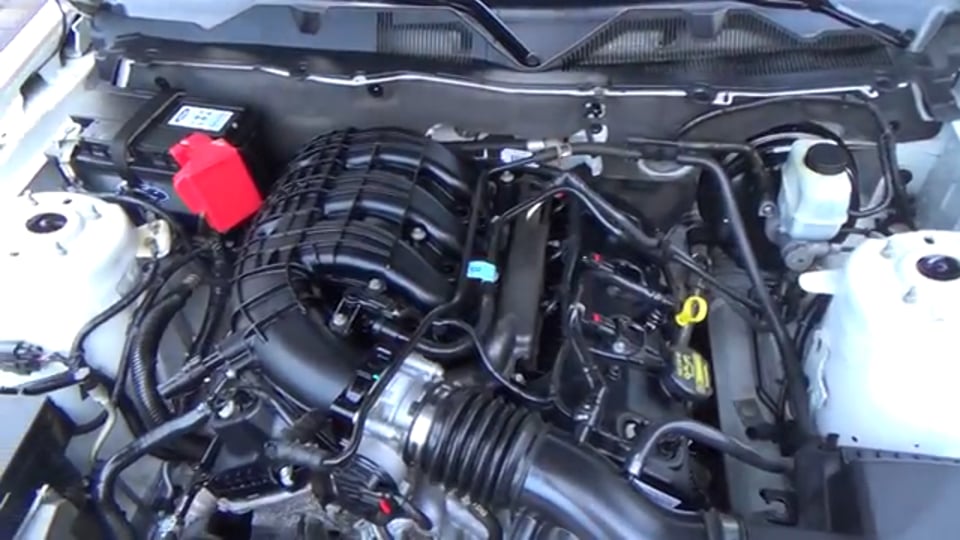 FORD MUSTANG V6 PREMIUM 2011 | FOR SALE