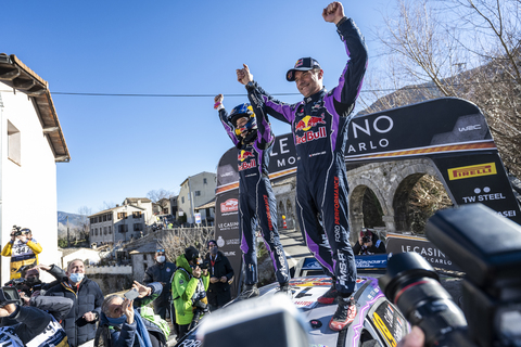 Seb Loeb Isabelle Galmiche Sieger Rallye Monte Carlo Ford Puma M Sport.jpg