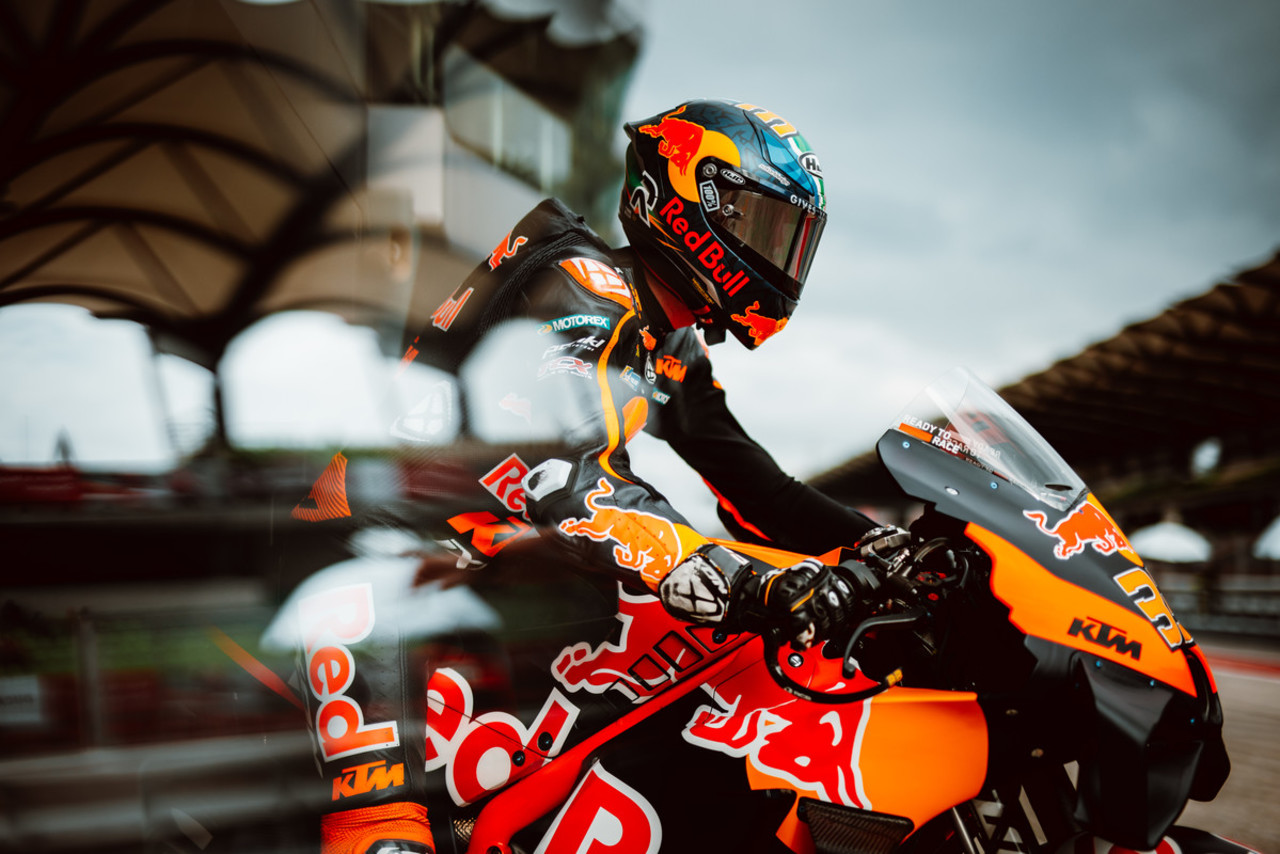 KTM SAMMELT BEIM SEPANG-TEST DIE ERSTEN STRECKENKILOMETER DER MOTOGP™ 2022.