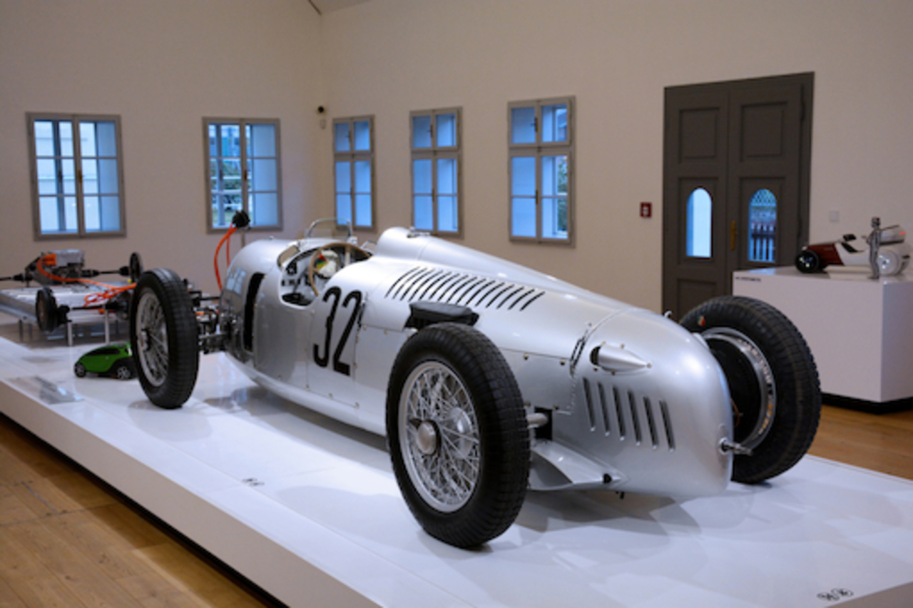 ŠKODA Museum zeigt den ŠKODA 1100 OHC Coupé und weitere historische Motorsportexponate.