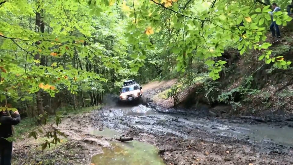 Abenteuer4x4.com / Rumänien - Offroad Abenteuer Karpaten (schwarz+, Camp)