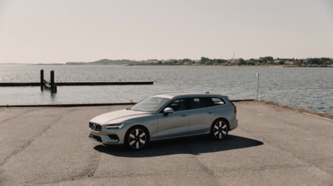 Volvo V60 Modelljahr 2022 2023 Front.png