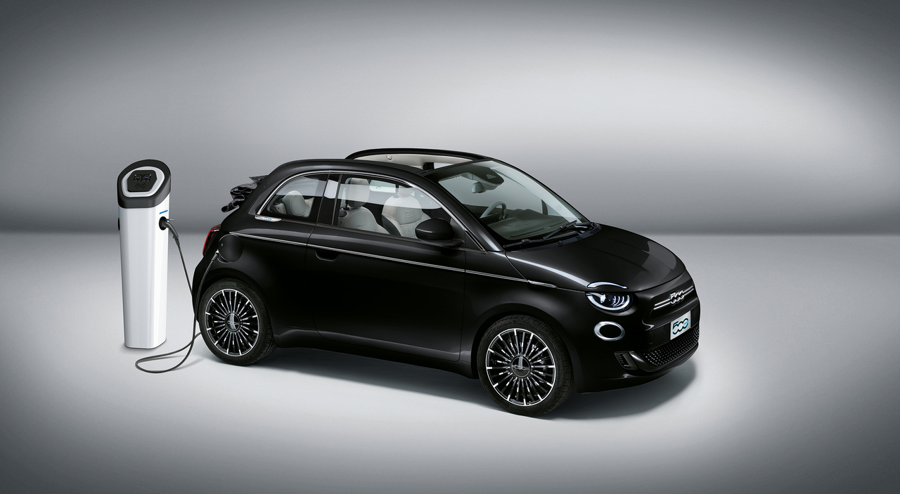 Neue Topversion des neuen Fiat 500e: „la Prima“ by Bocelli folgt auf erfolgreiche „la Prima“ Launch Edition.