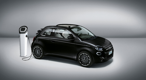 Neue Topversion des neuen Fiat 500e: „la Prima“ by Bocelli folgt auf erfolgreiche „la Prima“ Launch Edition.