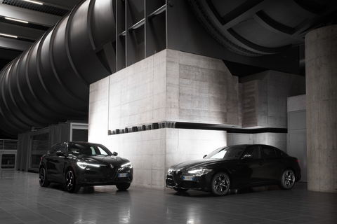 Alfa RomeoGiulia_Stelvio_ESTREMA.jpg