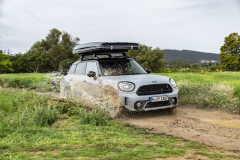 Bereit für neue Abenteuer: Individuelles Zubehör für den MINI Cooper S Countryman ALL4 in der Untamed Edition.