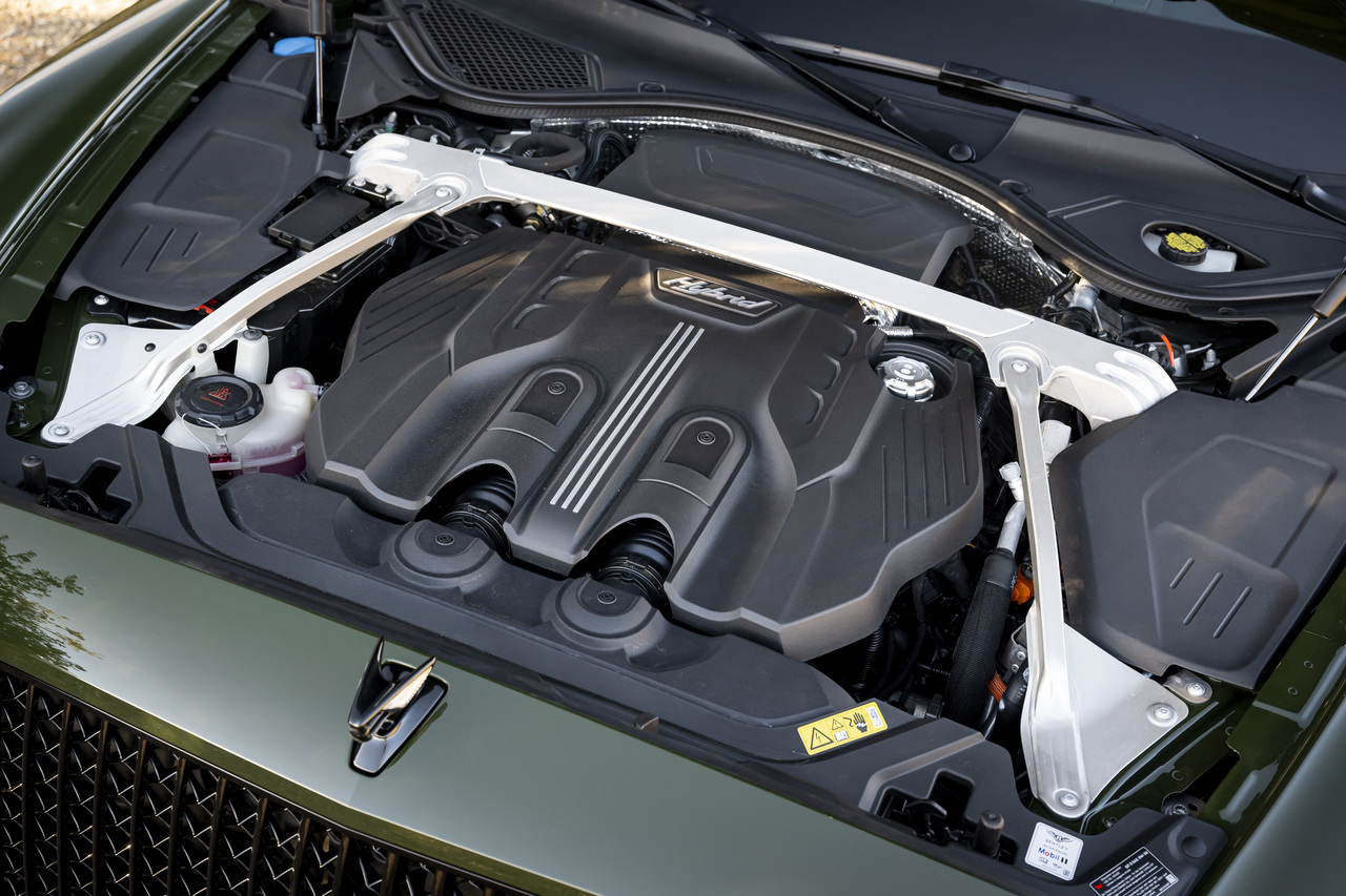 FLYING SPUR HYBRID ALS BISHER EFFIZIENTESTER BENTLEY ZERTIFIZIERT.