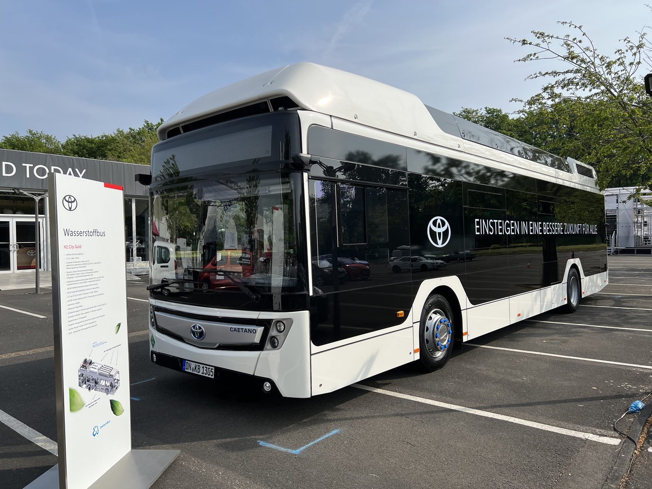 Feuerwerk an Highlights: Die Toyota Collection feierte großes Hybrid-Jubiläum.