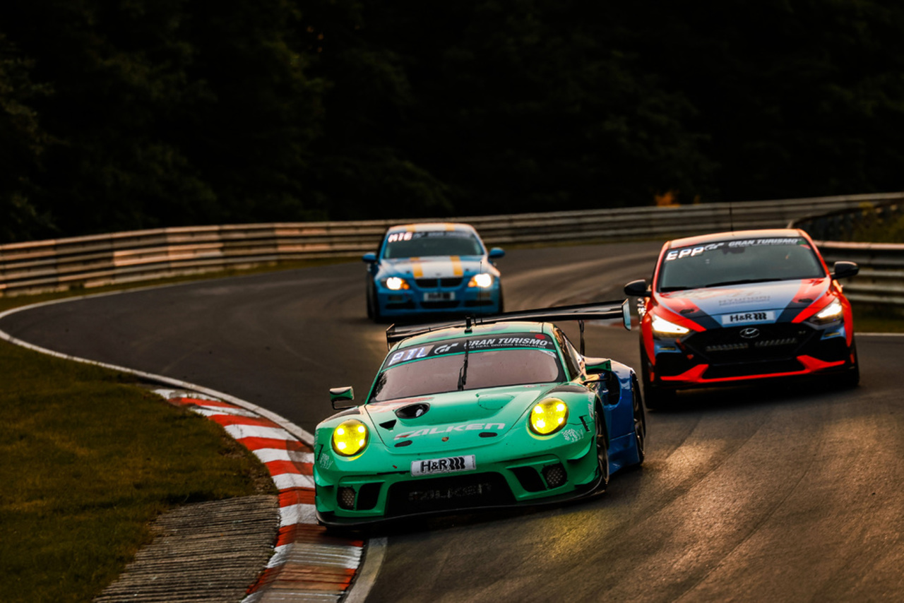 24-Stunden-Rennen | Nürburgring: Bester Porsche 911 GT3 R beendet unfallträchtiges Rennen in den Top 10.