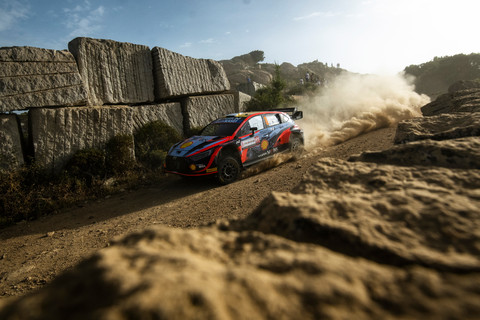 Ott Tänak Hyundai i20 Sieger Rallye Sardegna.jpg