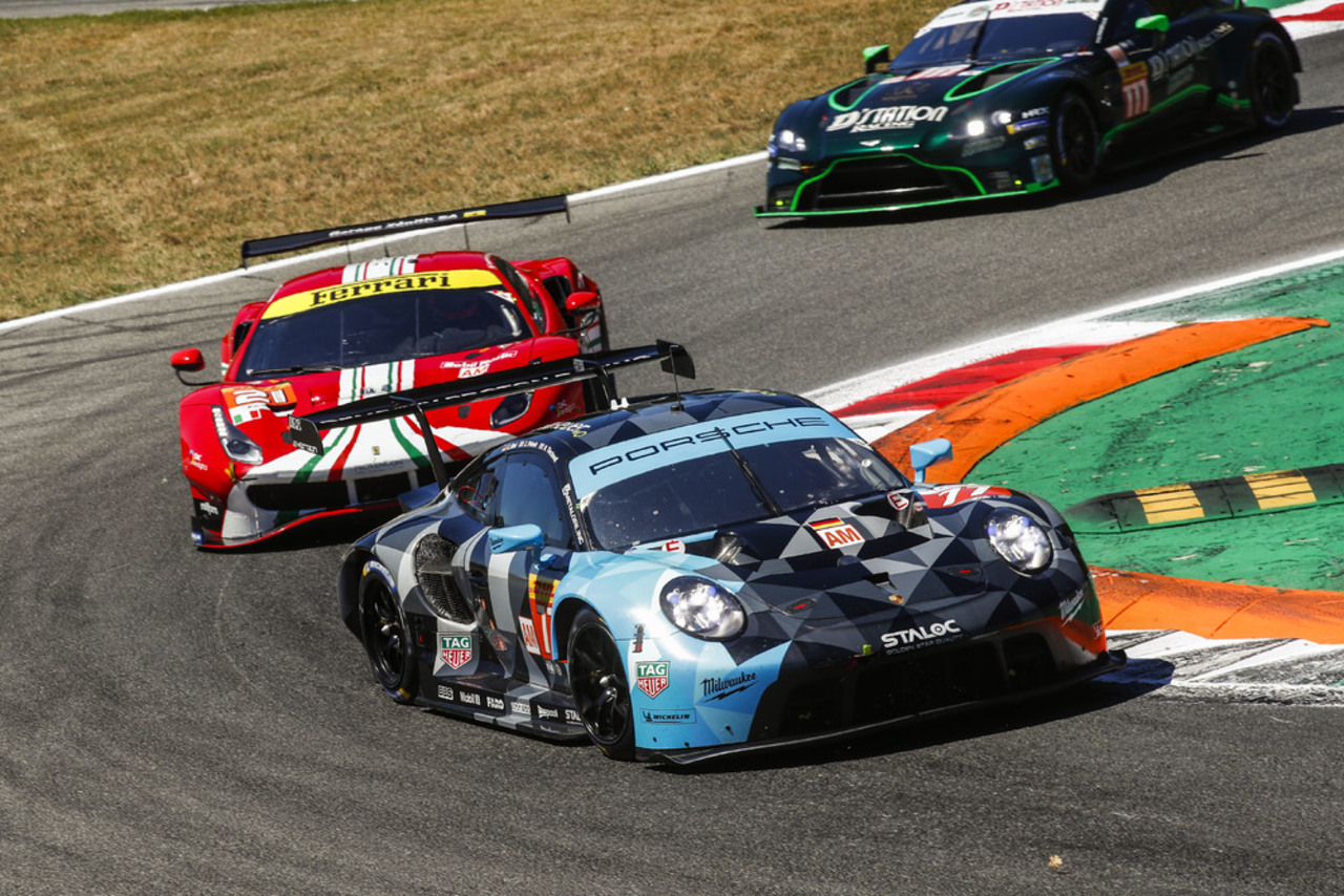 FIA Langstrecken-Weltmeisterschaft WEC, Lauf 4, Monza – Porsche 911 RSR von Dempsey-Proton Racing gewinnt die GTE-Am-Klasse.