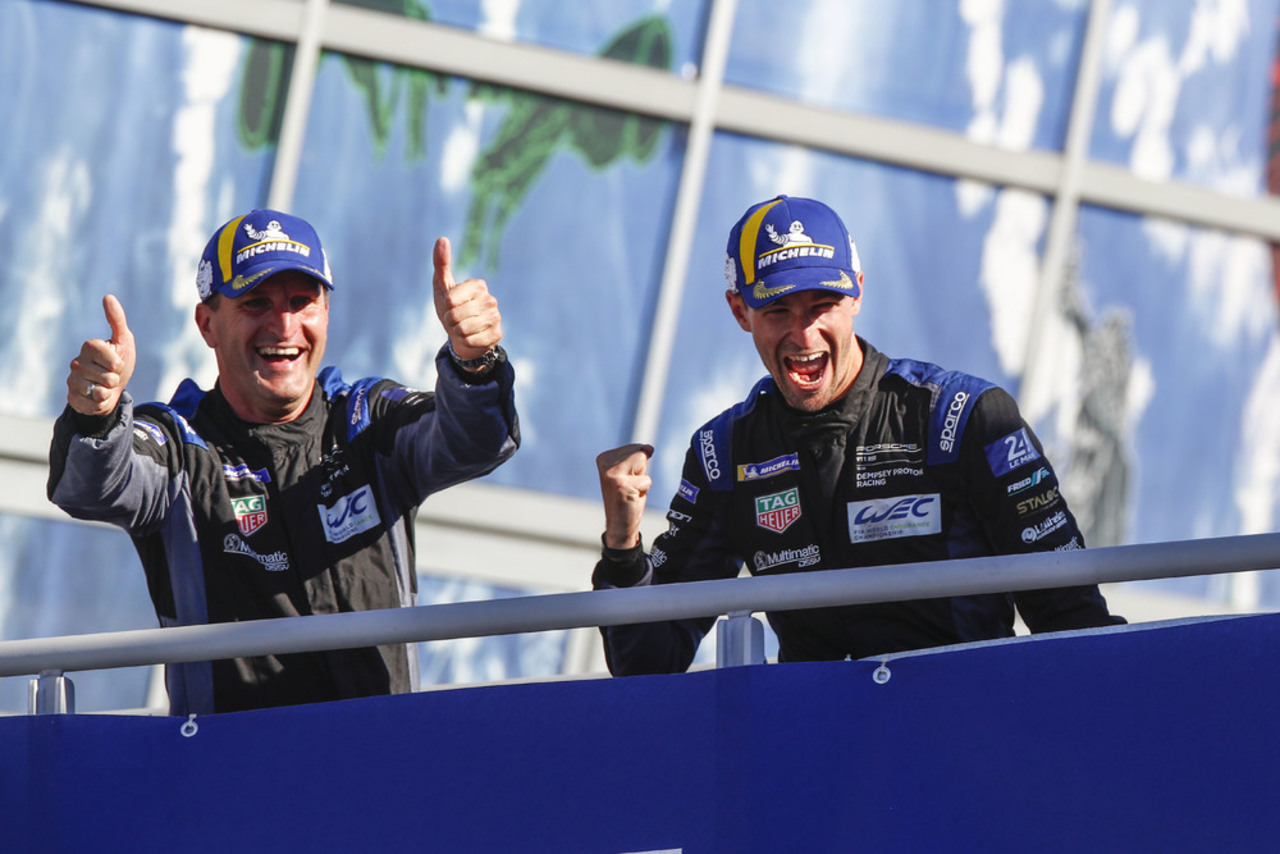 FIA Langstrecken-Weltmeisterschaft WEC, Lauf 4, Monza – Porsche 911 RSR von Dempsey-Proton Racing gewinnt die GTE-Am-Klasse.