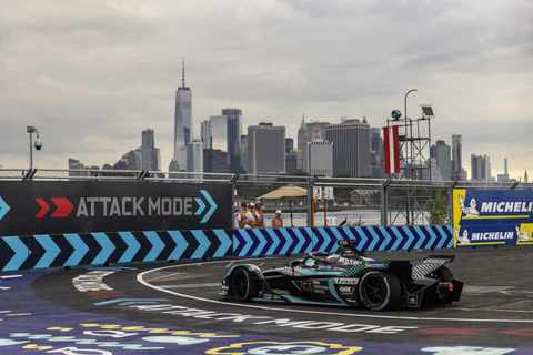 J_TCS_Racing_Sam Bird ABB Formel E Grand Prix New York City.jpg