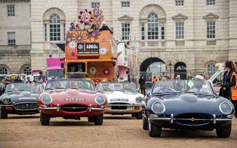 Queen Mam'S Jubiläum Jaguar Oldtimer.jpg