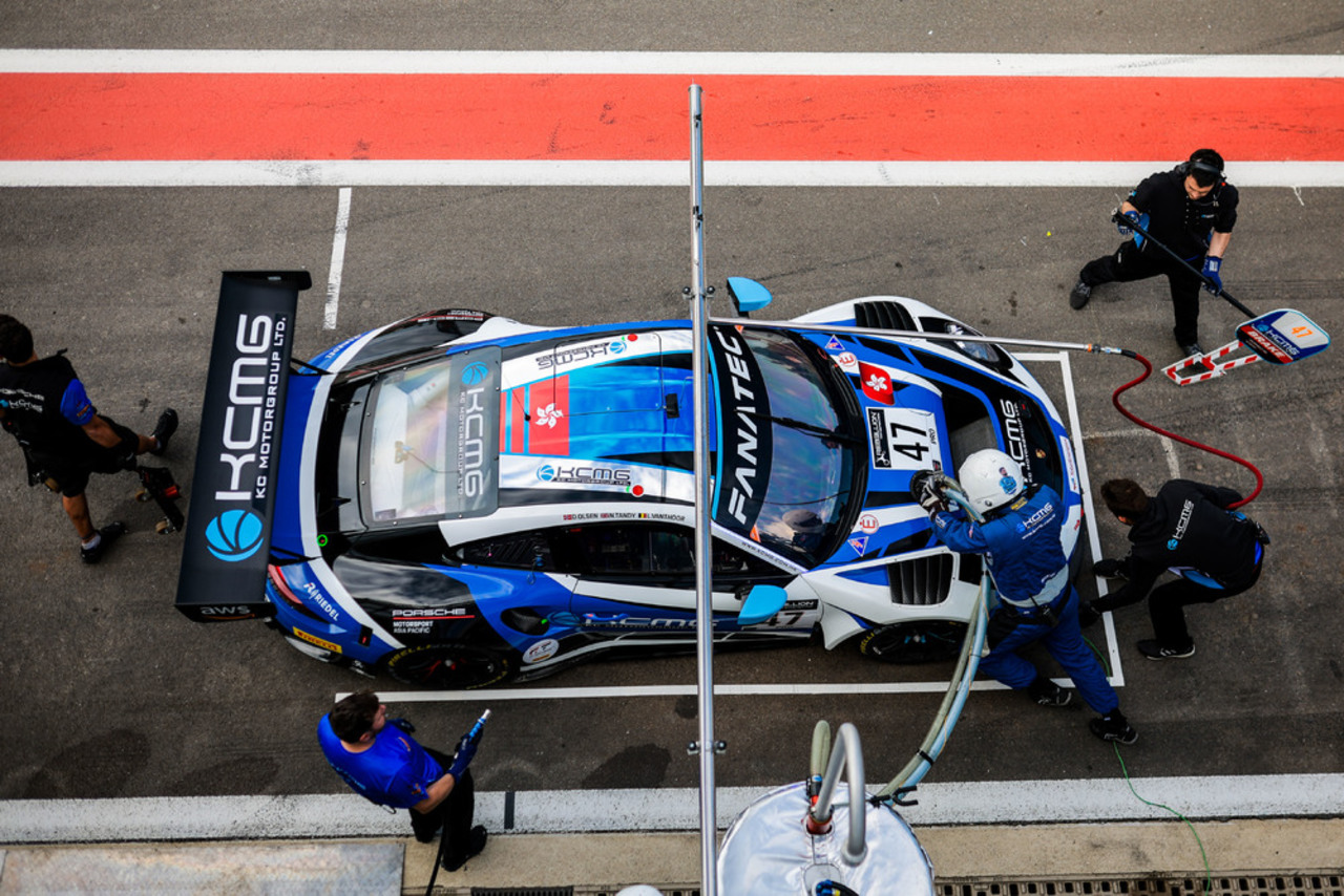 13 Porsche starten beim 24-Stunden-Klassiker in Belgien, Spa-Franchorchamps.